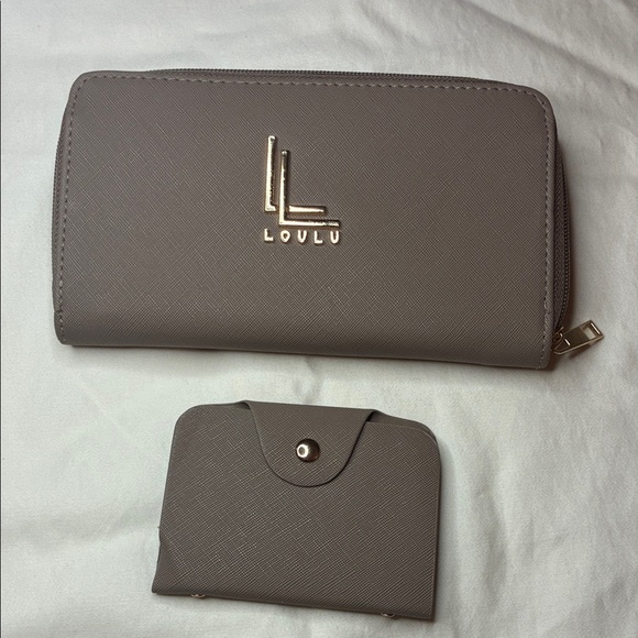 Lulu Taupe Beige Zip Close Wallet 8” x 4.5” - Picture 2 of 8